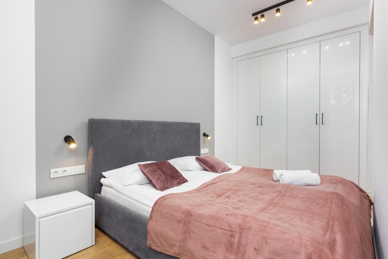 Slawinska Apartment Warsaw Wola By Noclegi Renters Exterior foto